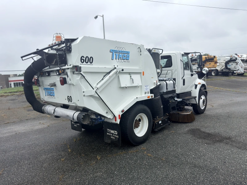 2016 INTERNATIONAL 4000