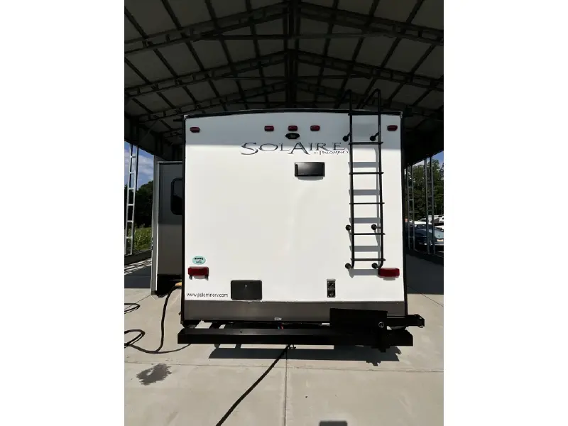 2018 PALOMINO SOLAIRE 304RKDS