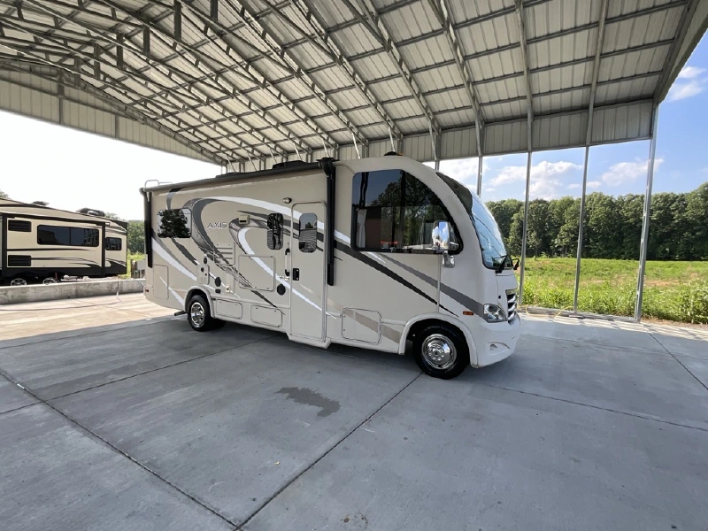 2017 THOR MOTOR COACH