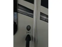 2017 THOR MOTOR COACH AXIS 24 1