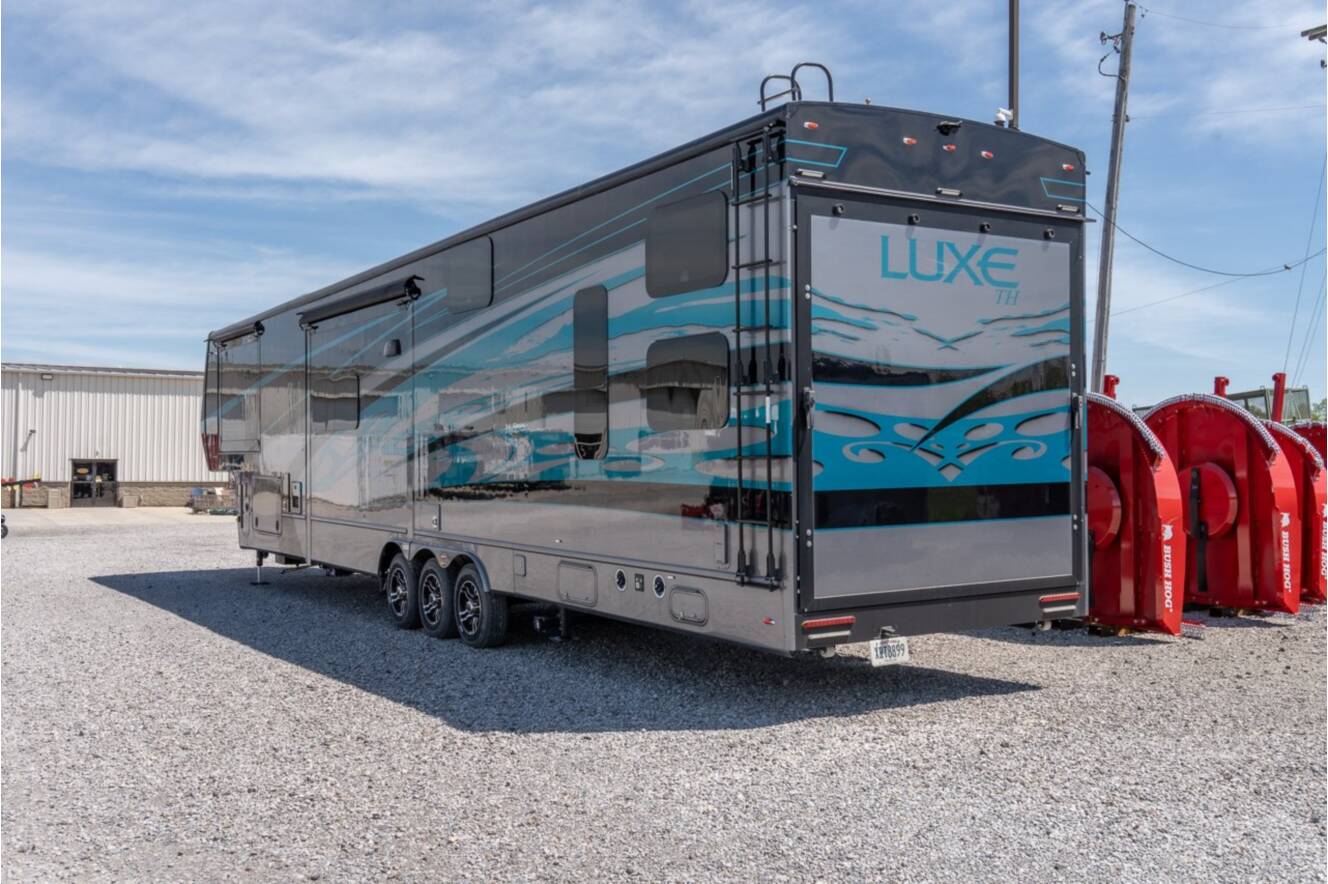 A photo of this 2024 Luxe 48FB TOYHAULER