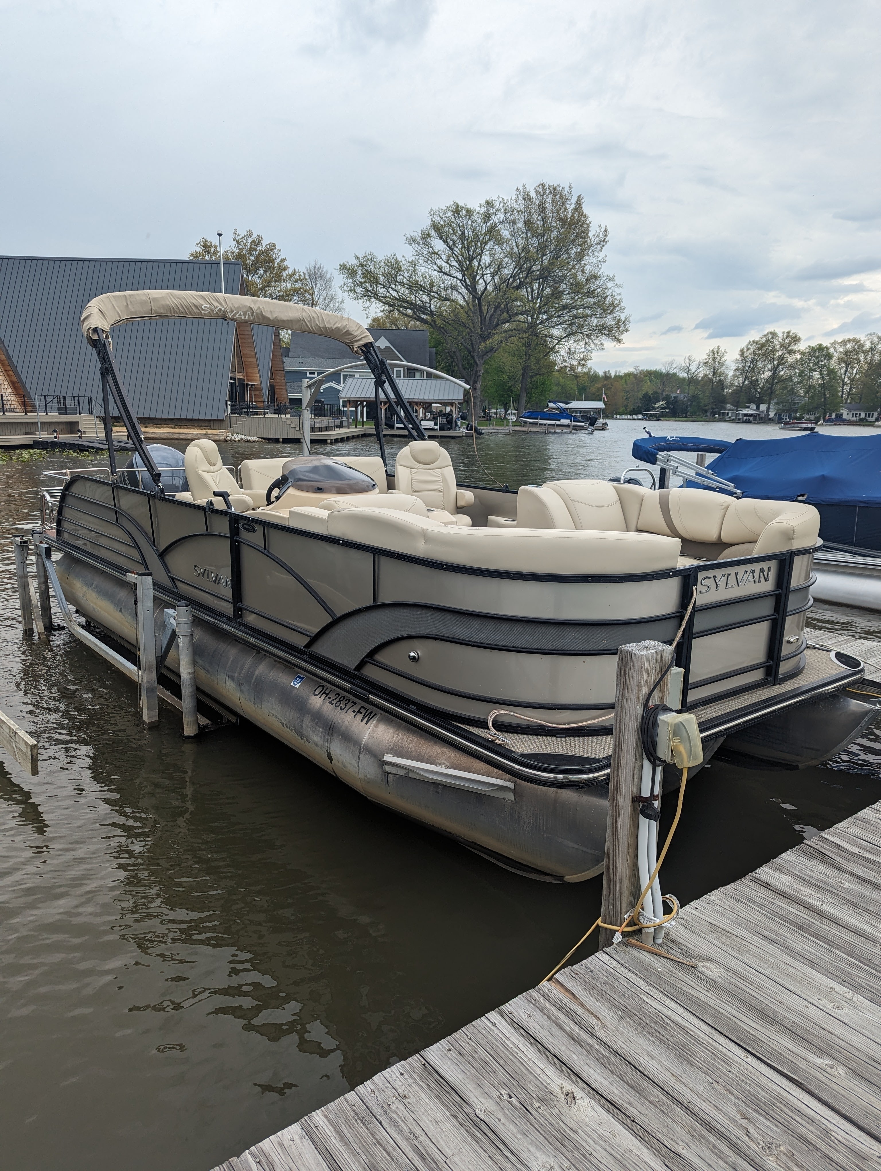 2019 Sylvan 8522 MIRAGE CRUISE in hebron OH