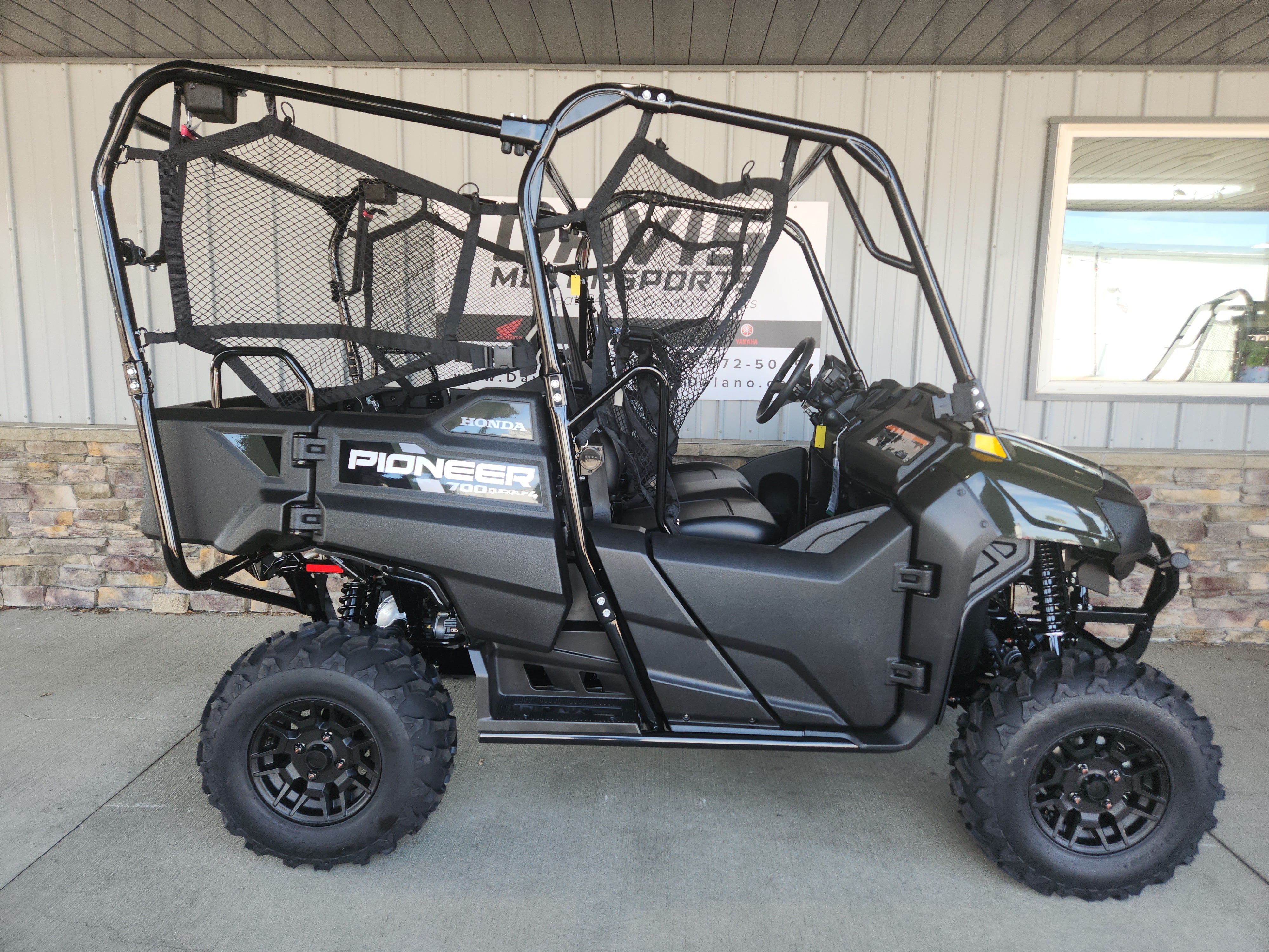 2026 Honda Pioneer 700-4 Deluxe in delano MN