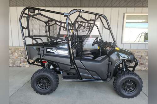 2026 Honda Pioneer 700-4 Deluxe in delano MN