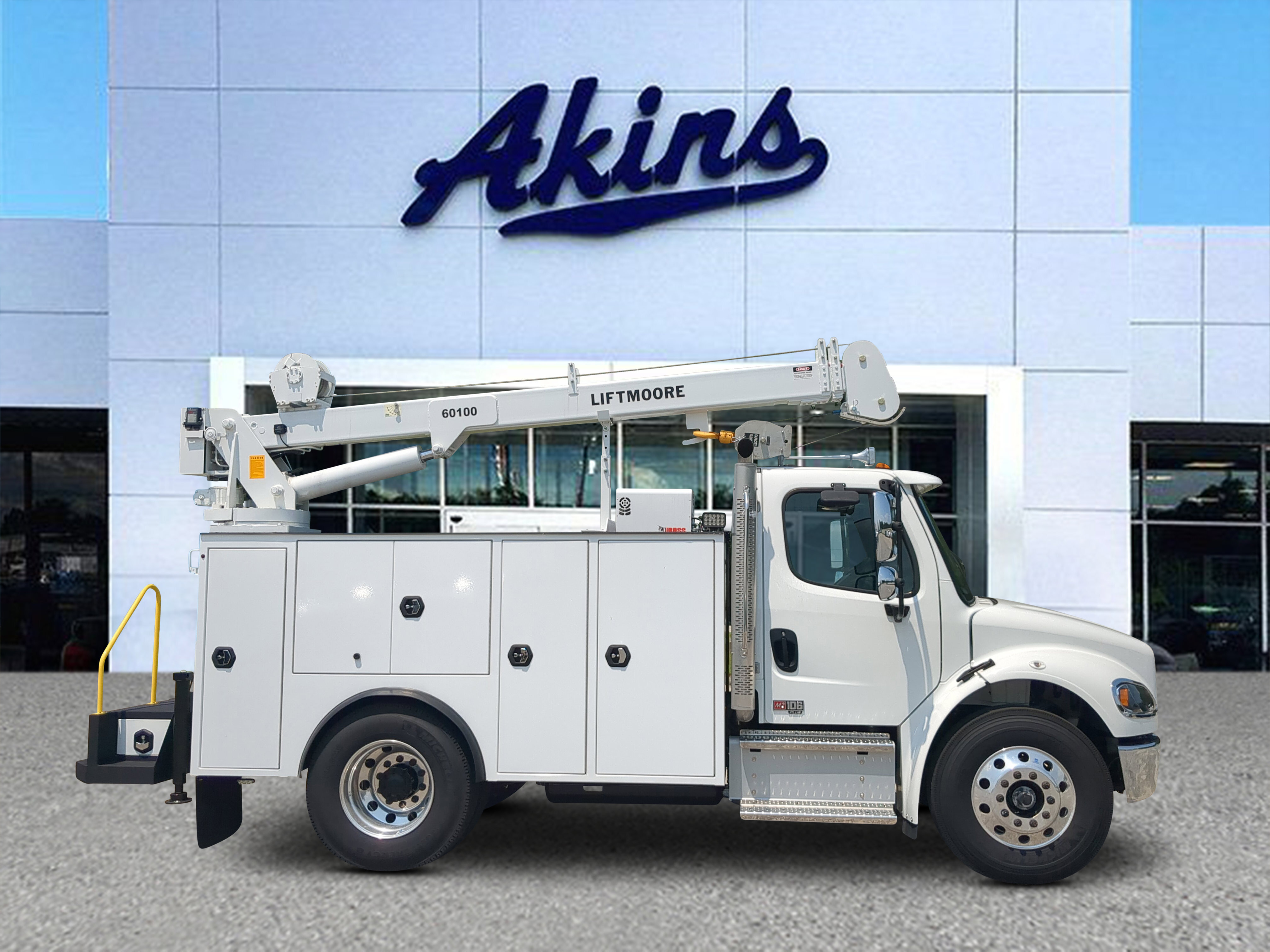 2025 FREIGHTLINER BUSINESS CLASS M2 106 in Winder, GA