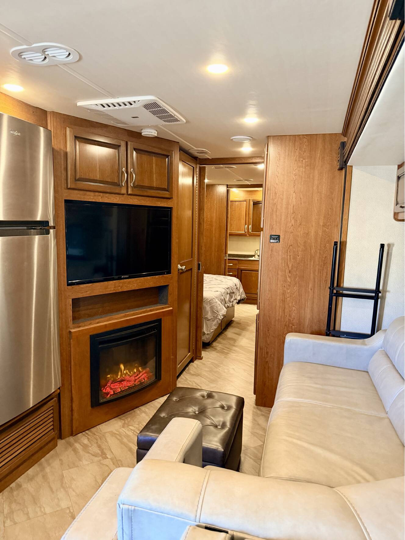 A photo of this 2017 Fleetwood STORM 34S