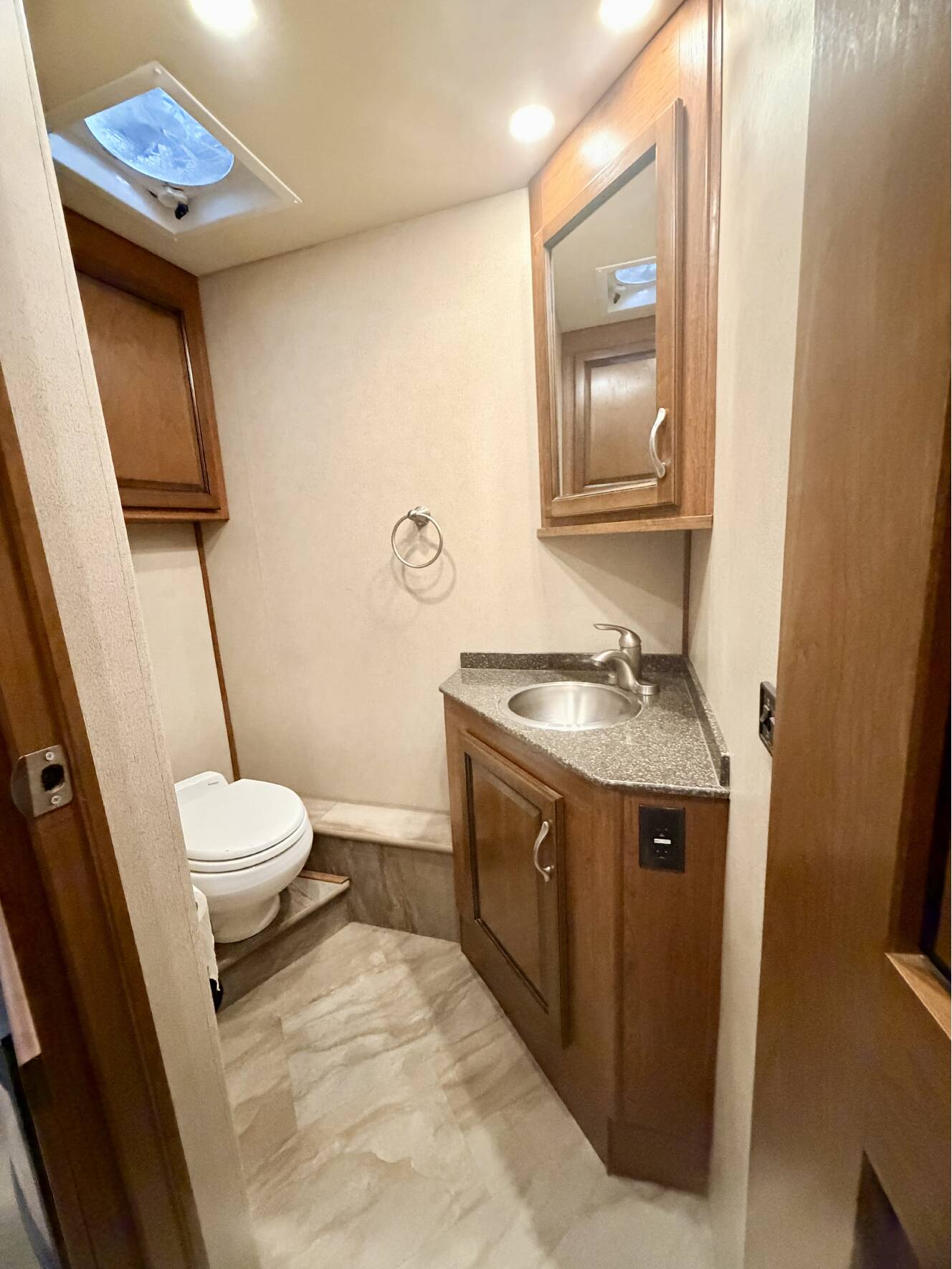 A photo of this 2017 Fleetwood STORM 34S