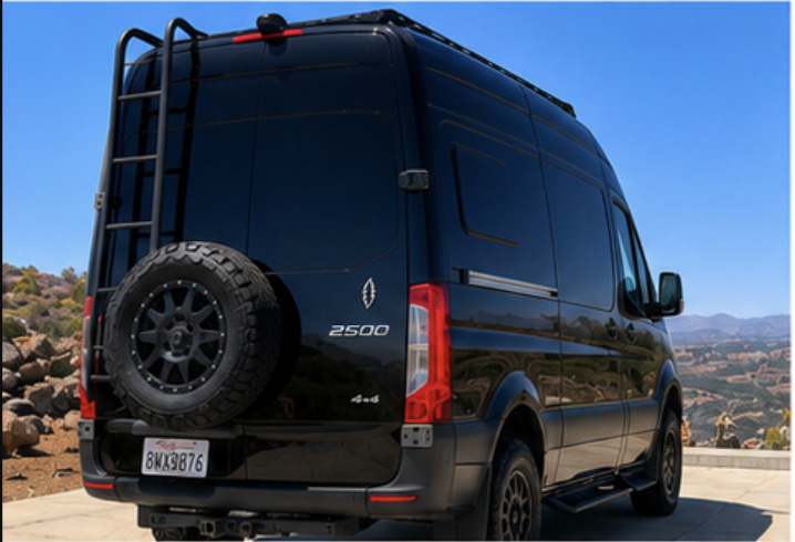 2019 Mercedes-Benz SPRINTER 2500 4X4 in vista CA
