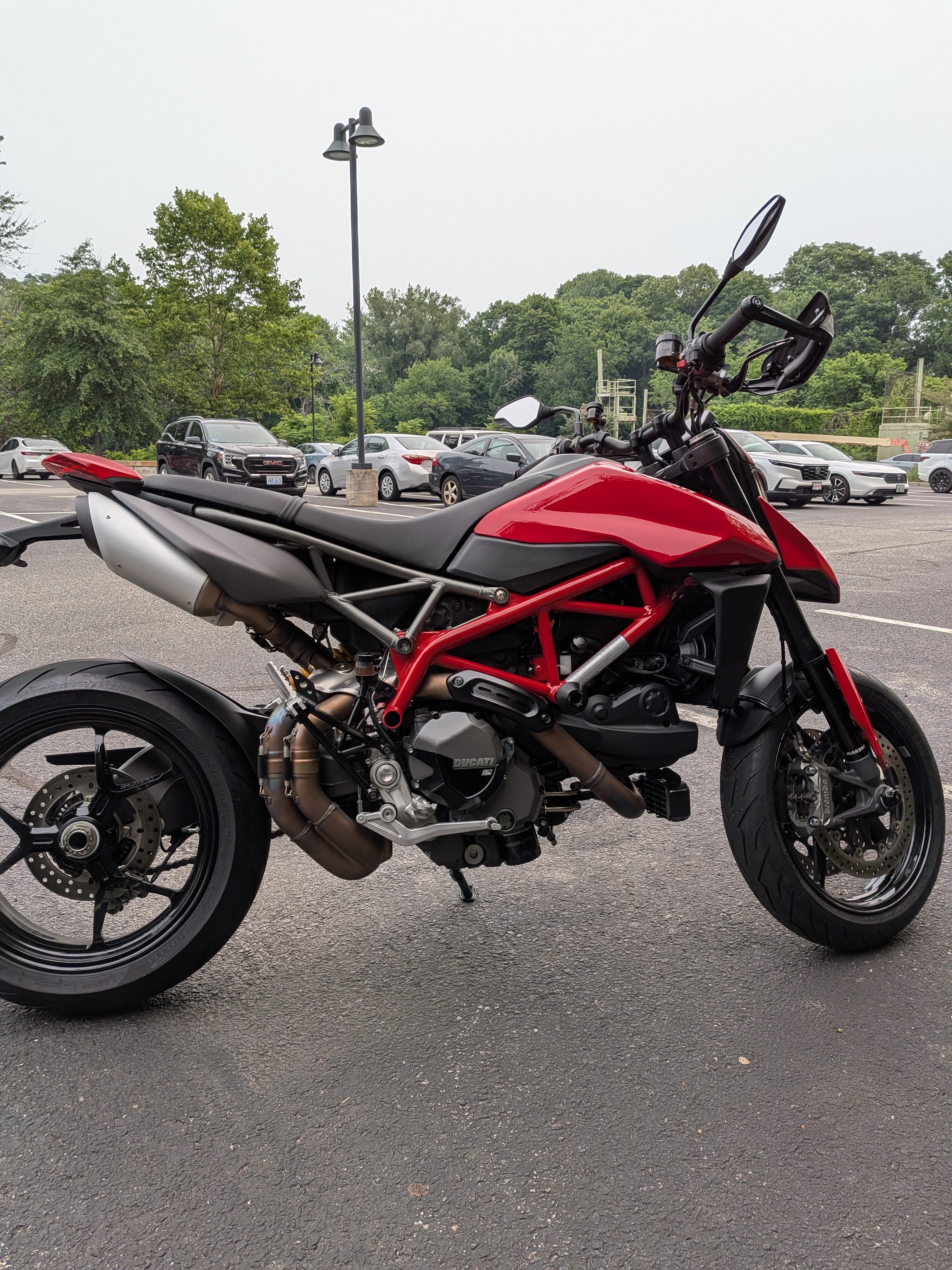 2024 Ducati HYPERMOTARD 950 950 in Central Falls, RI