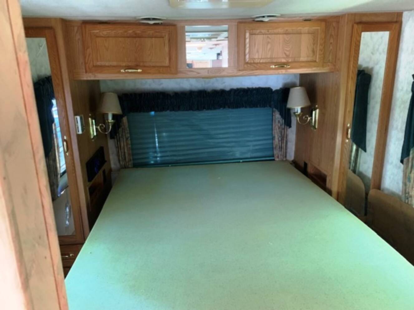A photo of this 1996 Georgie Boy CRUISE MASTER 3190
