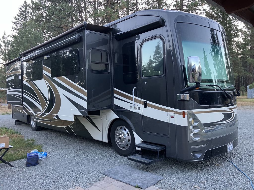 2015 Thor Motor Coach Tuscany XTE 36MQ in portola CA