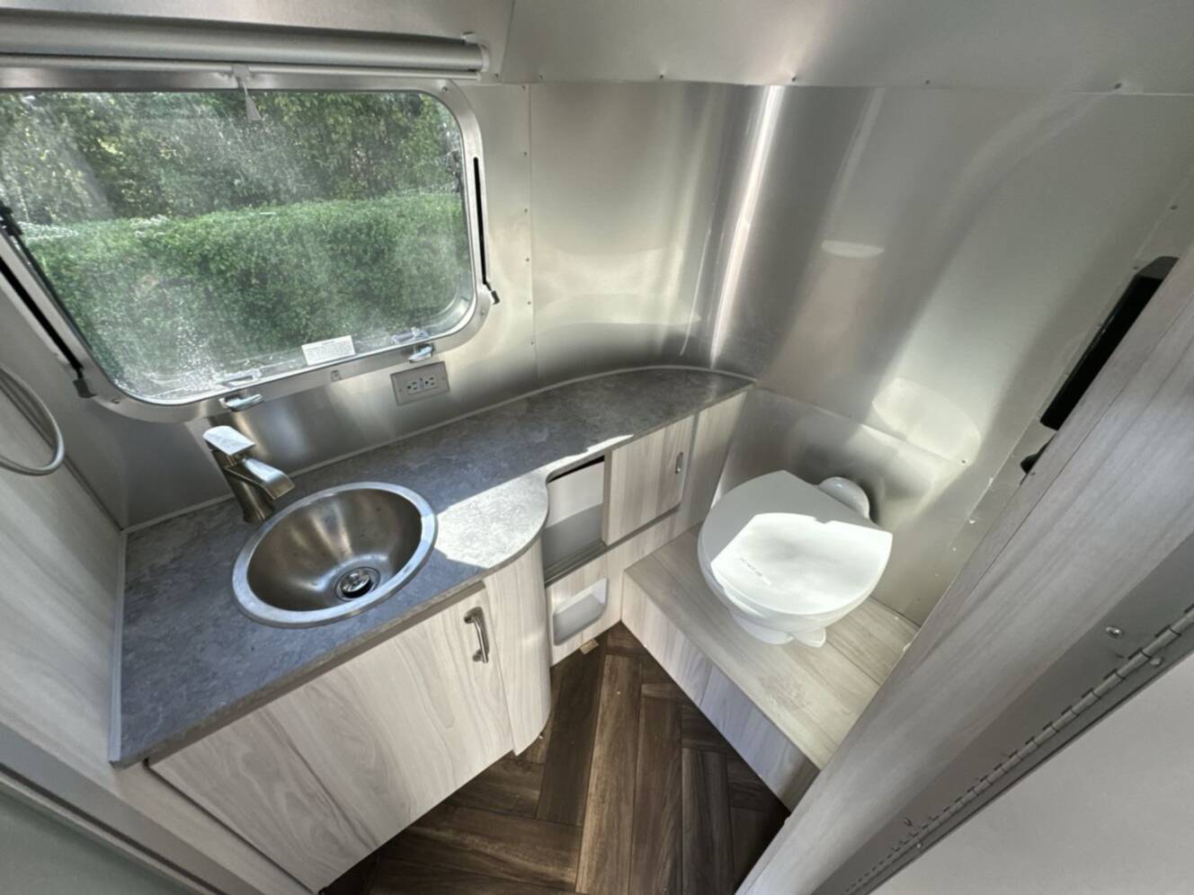 A photo of this 2022 Airstream International 23FB