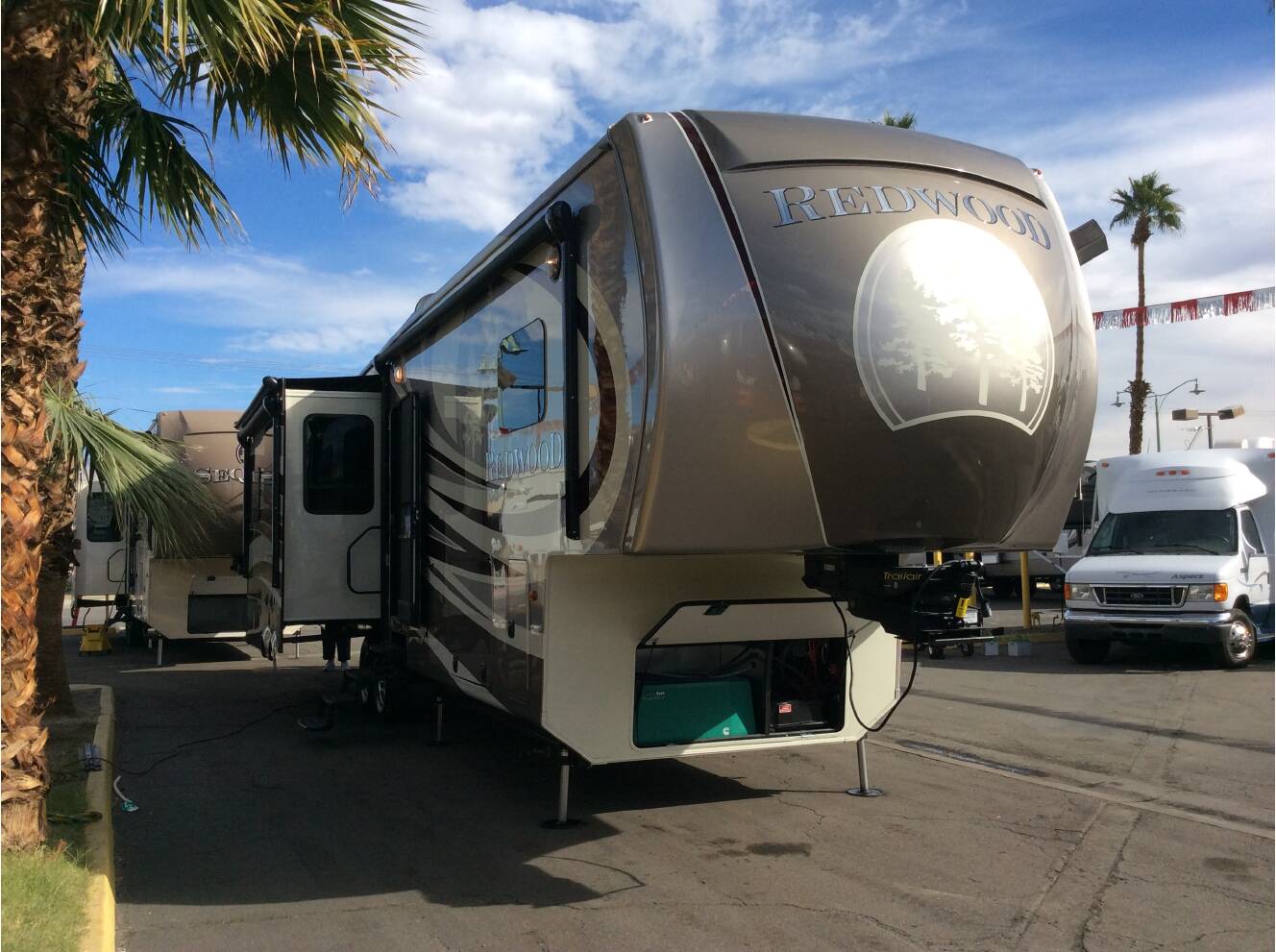 A photo of this 2015 Redwood REDWOOD 36RL