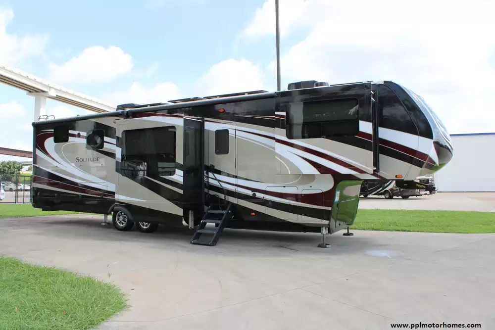 2020 Grand Design Solitude 380FL in houston TX