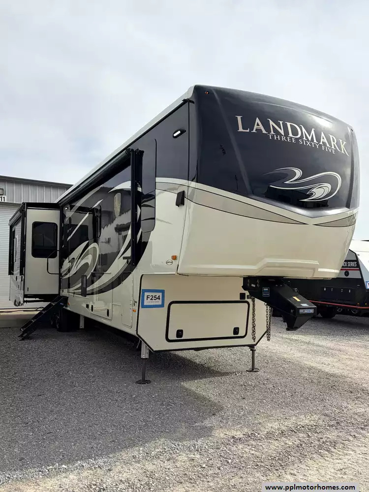 2020 Heartland Landmark 365 in el reno OK