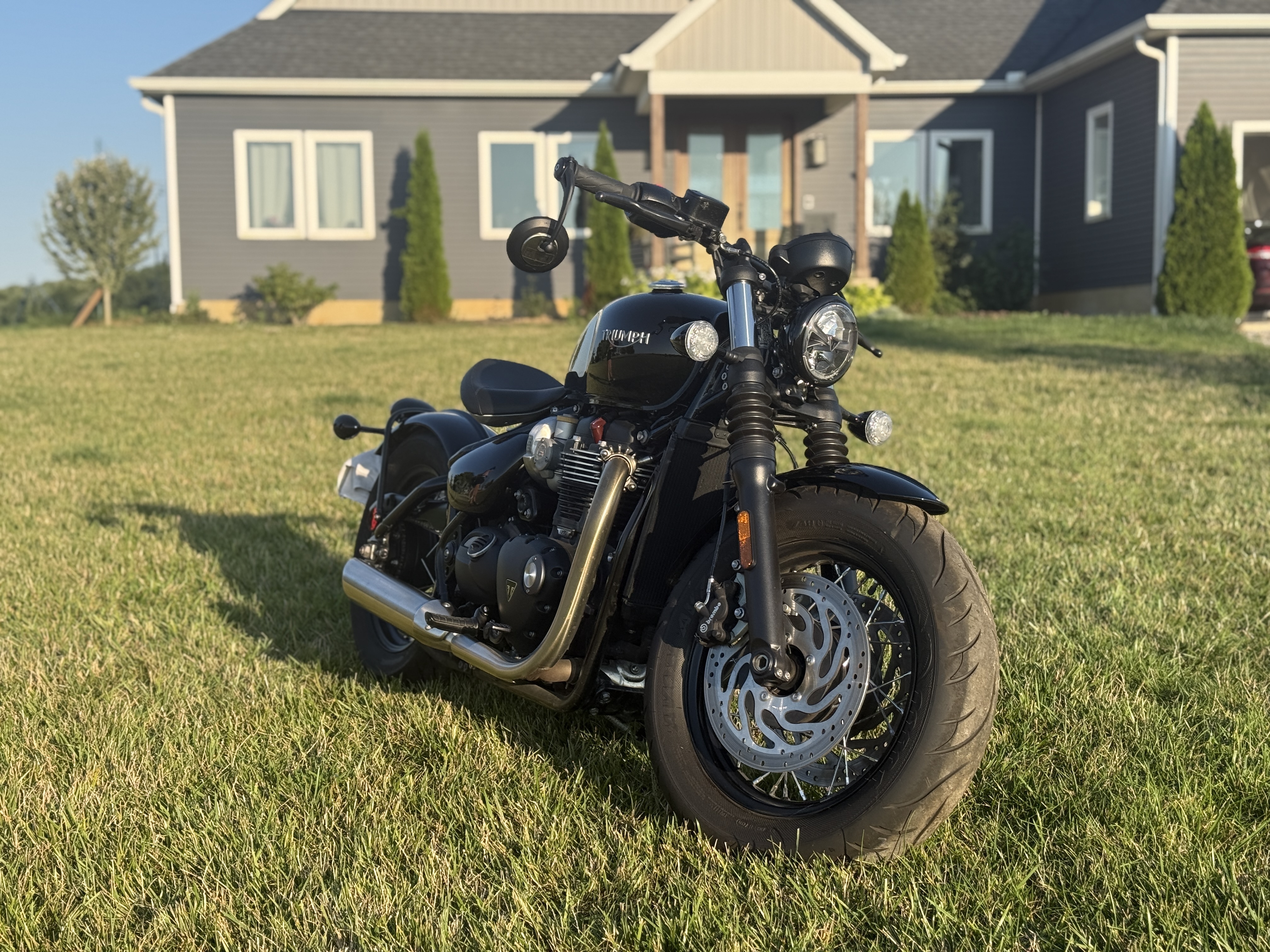 2022 Triumph BONNEVILLE BOBBER BLACK in sunbury OH