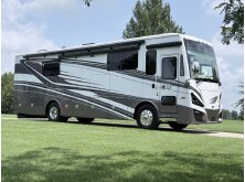 2027 Tiffin Motorhomes Phaeton 37BH Review image