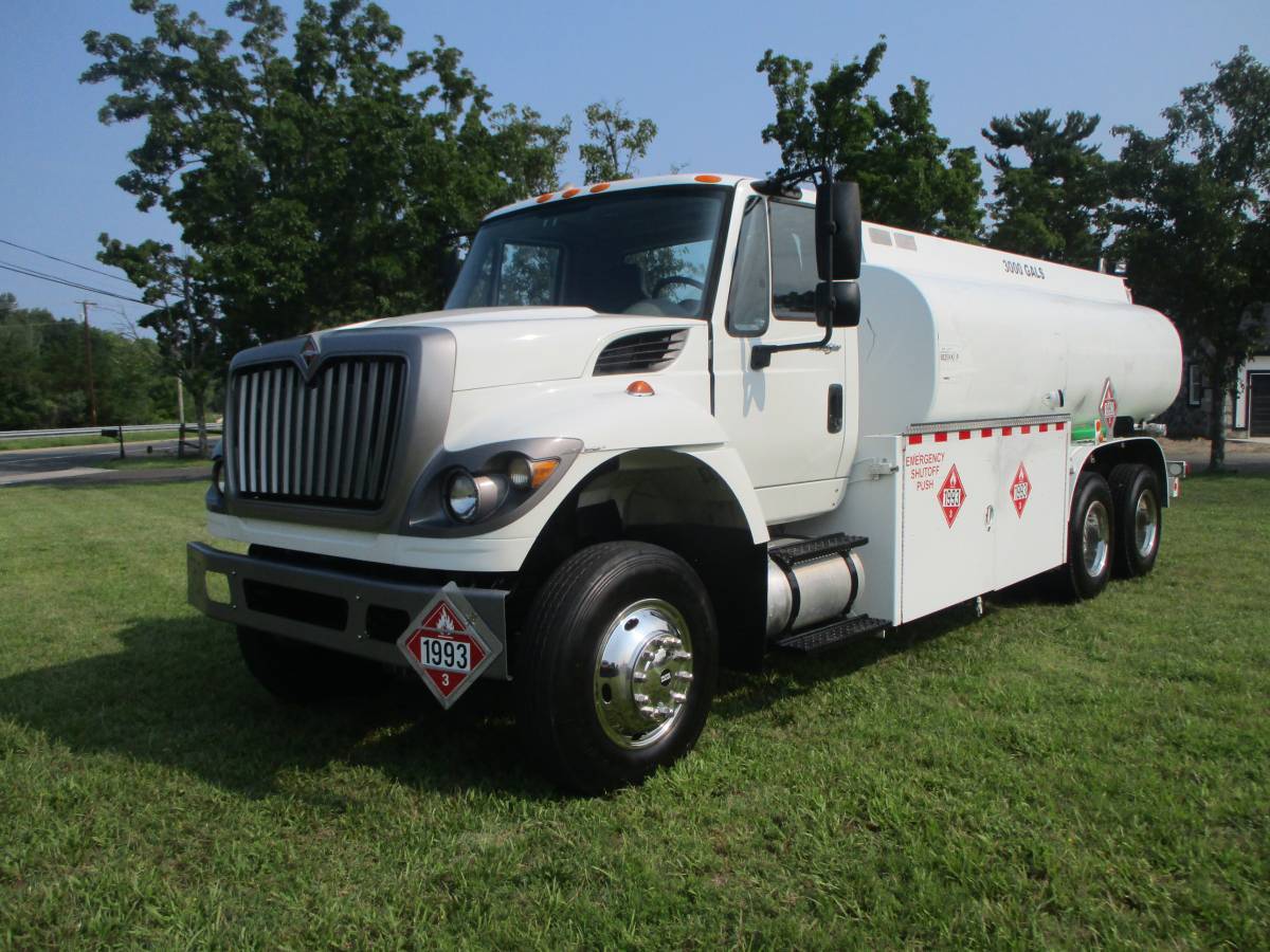 2012 INTERNATIONAL WORKSTAR 7500 in Blackwood, NJ