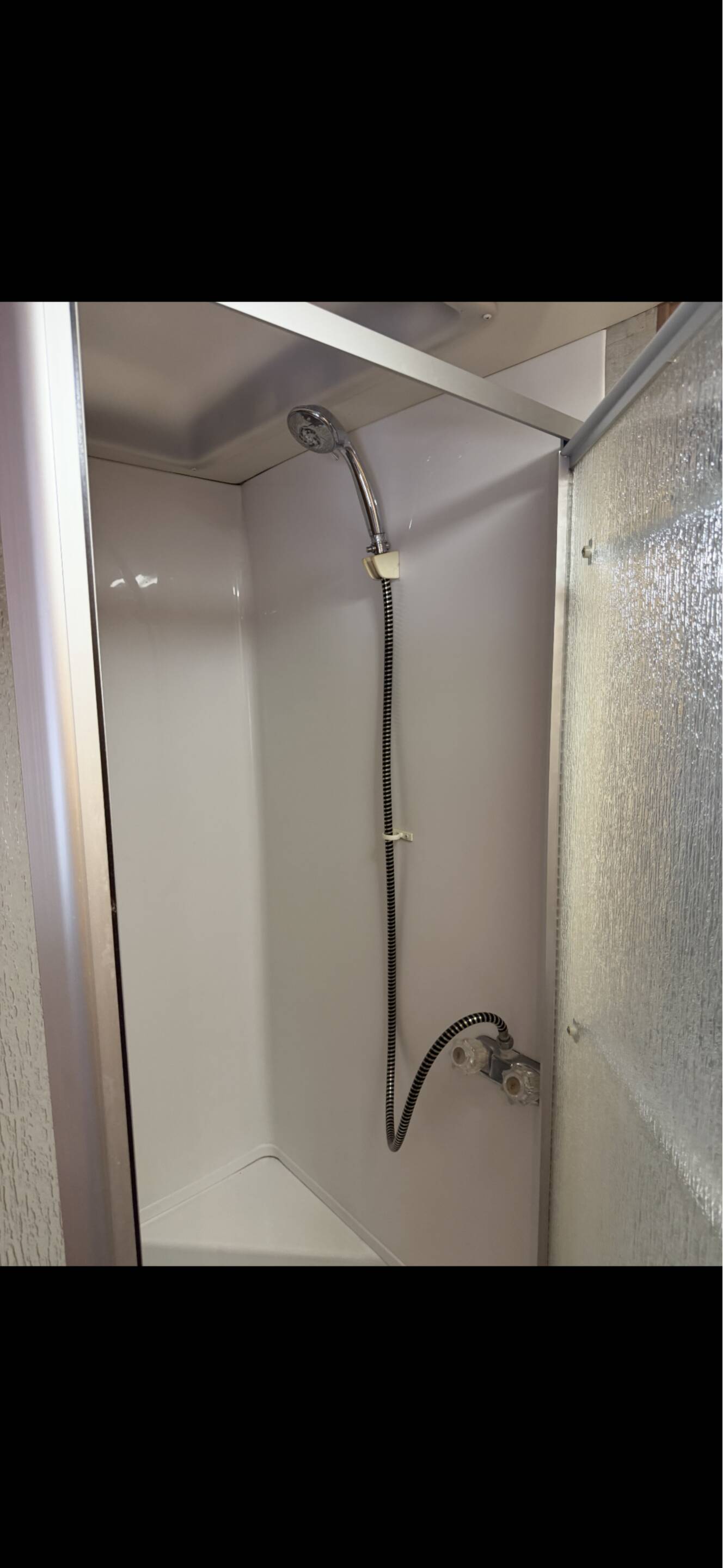 A photo of this 2006 Fleetwood DISCOVERY 39S
