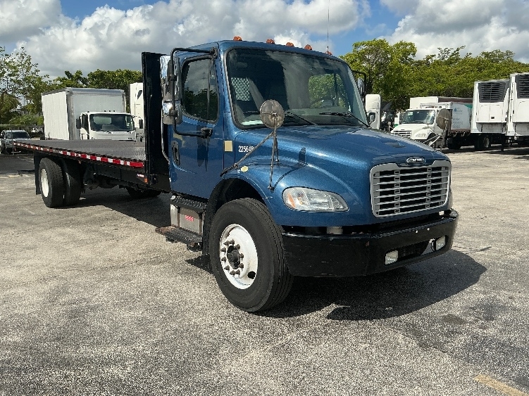 2019 FREIGHTLINER BUSINESS CLASS M2 106 in Tampa, FL