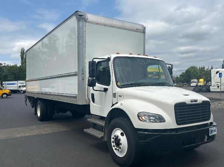 2022 FREIGHTLINER BUSINESS CLASS M2 106 in Portland, OR