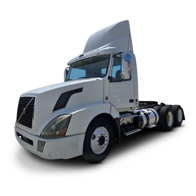 2016 VOLVO VNL64T300 in Chicago, IL