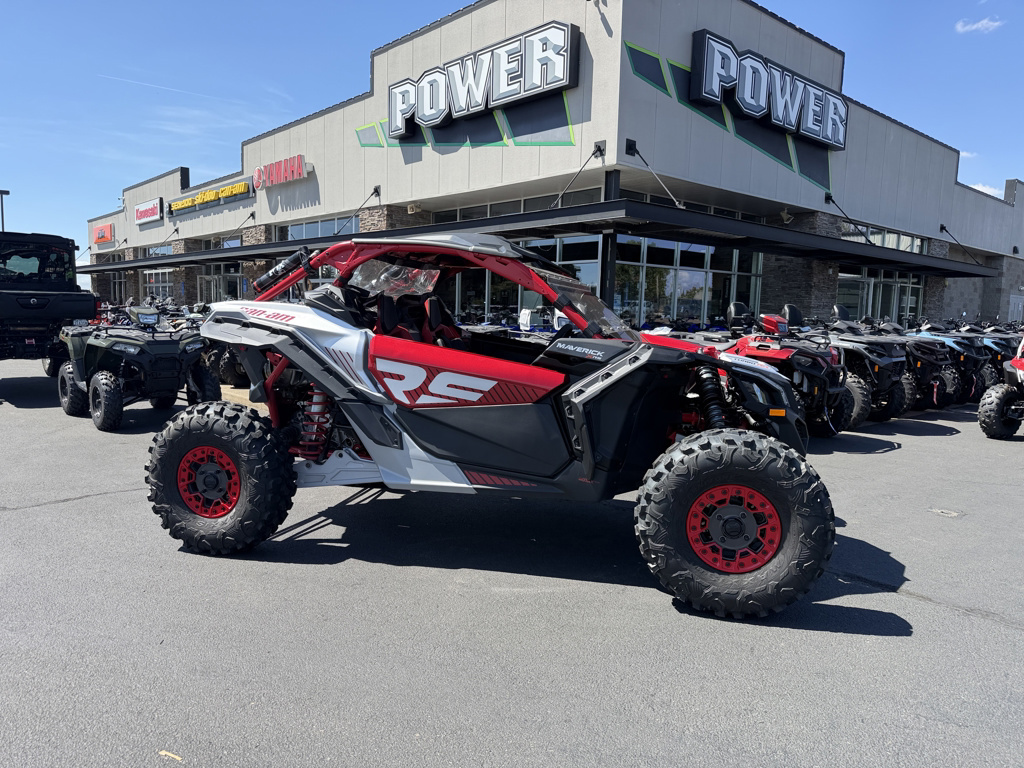 セール価格！新品未使用 STORM !Q Tour Red 15P Used 2024 Can-Am Maverick X3 X Rs Turbo Rr For Sale in Sublimity