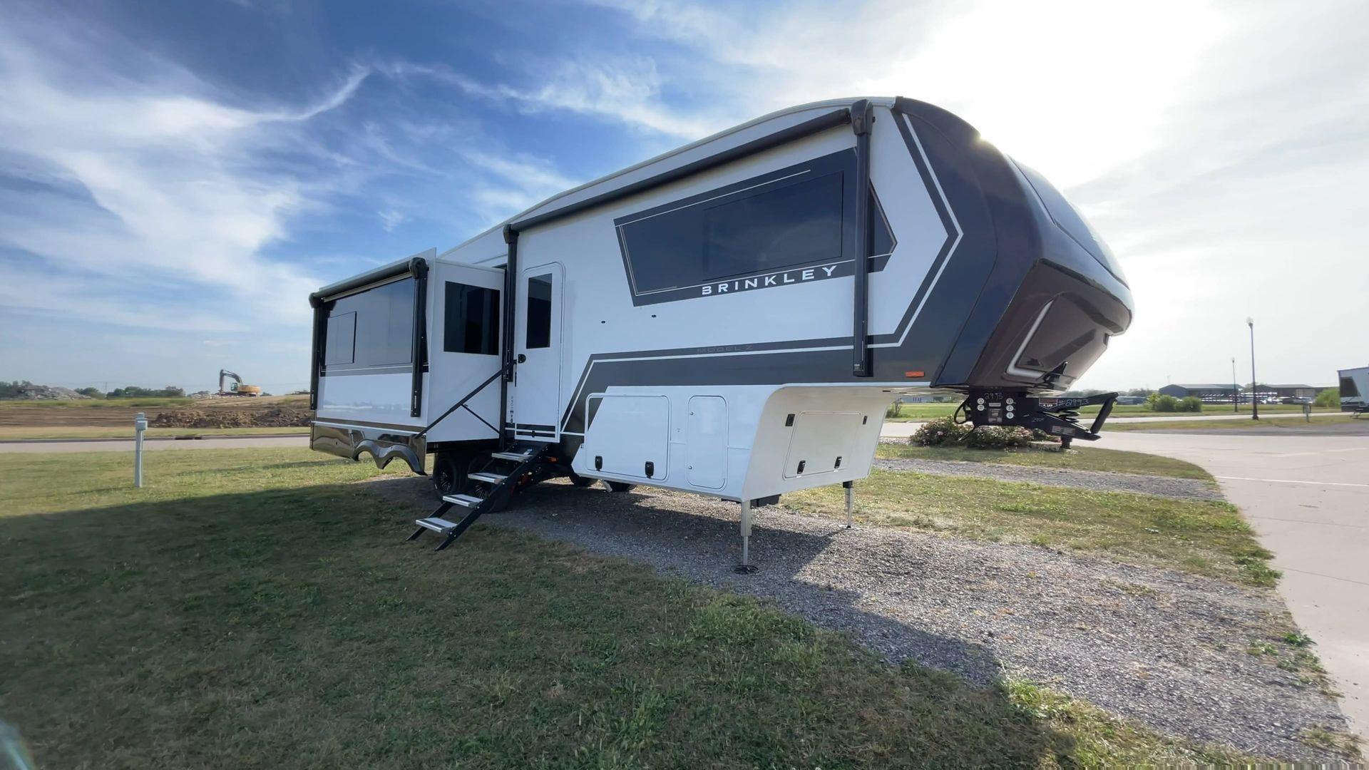 2026 Brinkley Rv Model Z 2900 in blue grass IA