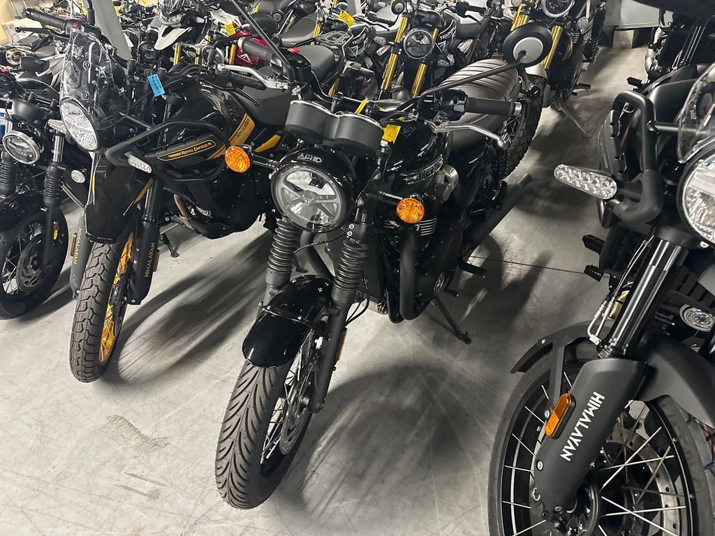 2026 Triumph BONNEVILLE T120 BASE in Augusta, ME