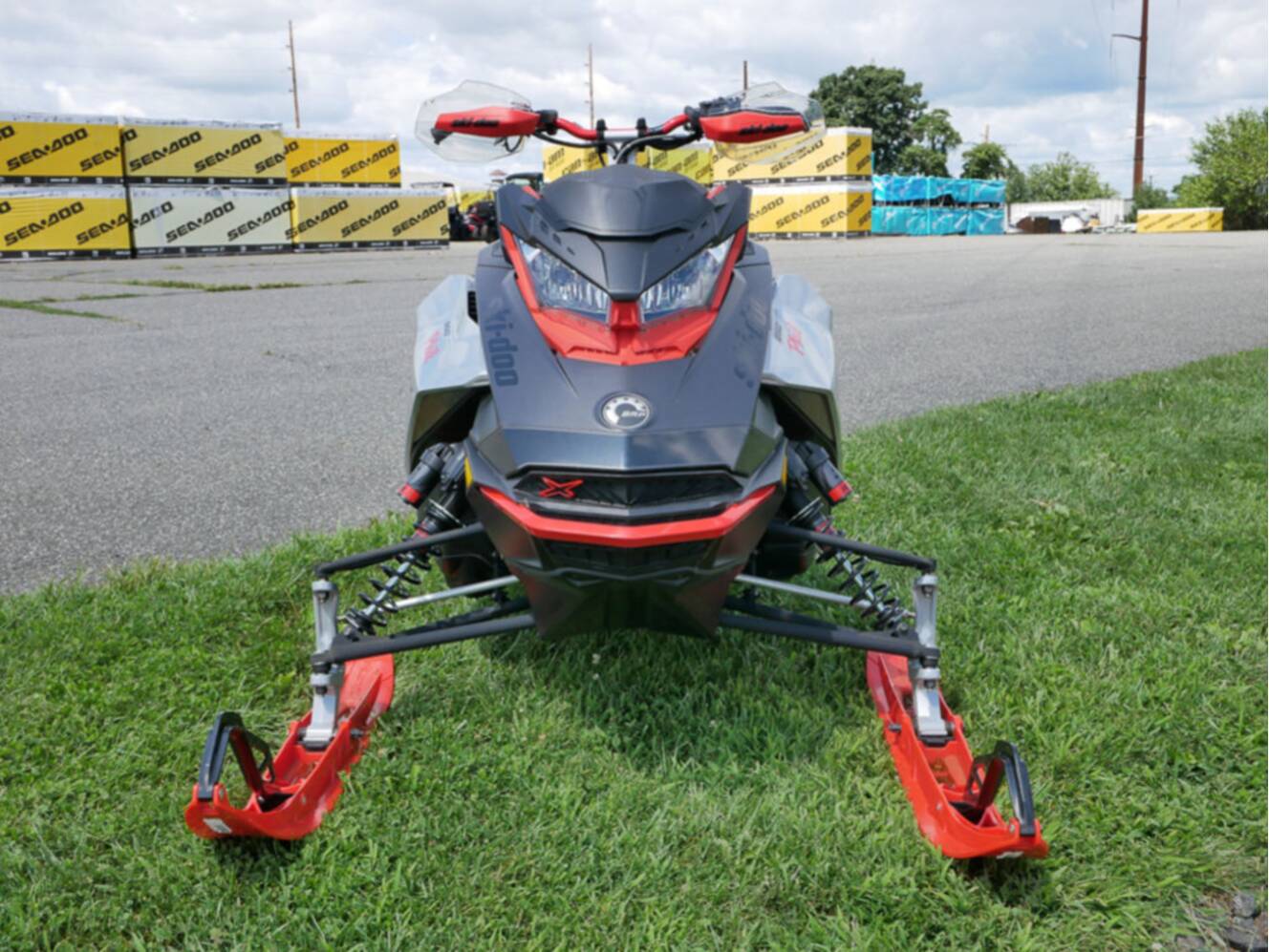 A photo of this 2022 Ski-Doo MXZ XRS