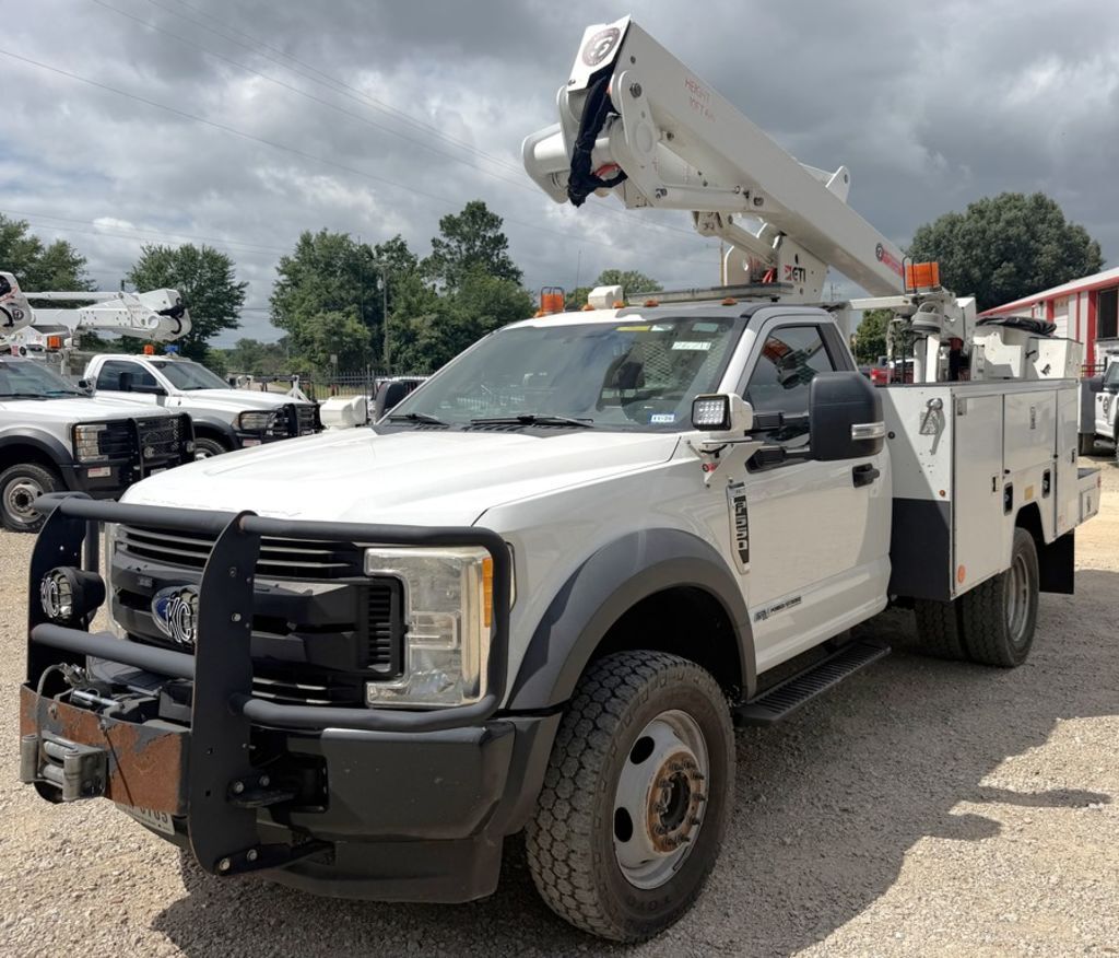 2019 ETI ETC37IH / Ford F550 4x4 - Bucket Truck in Lindale, TX