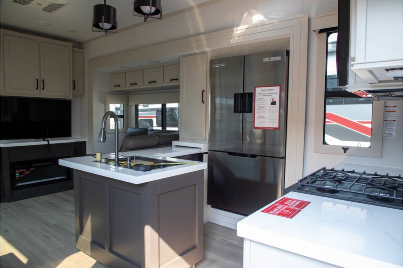 A photo of this 2026 Grand Design MOMENTUM 395MS