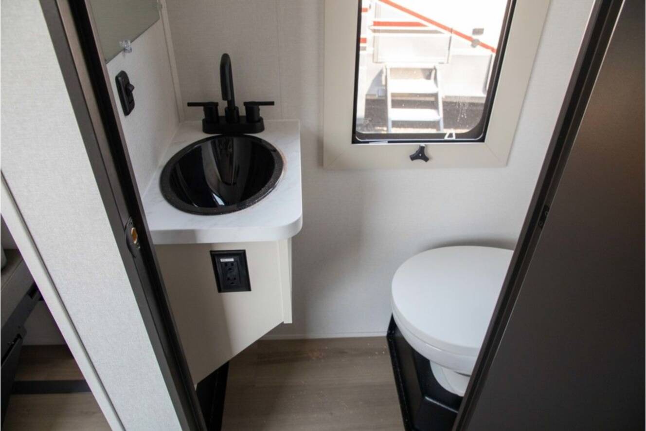 A photo of this 2026 Grand Design MOMENTUM 395MS