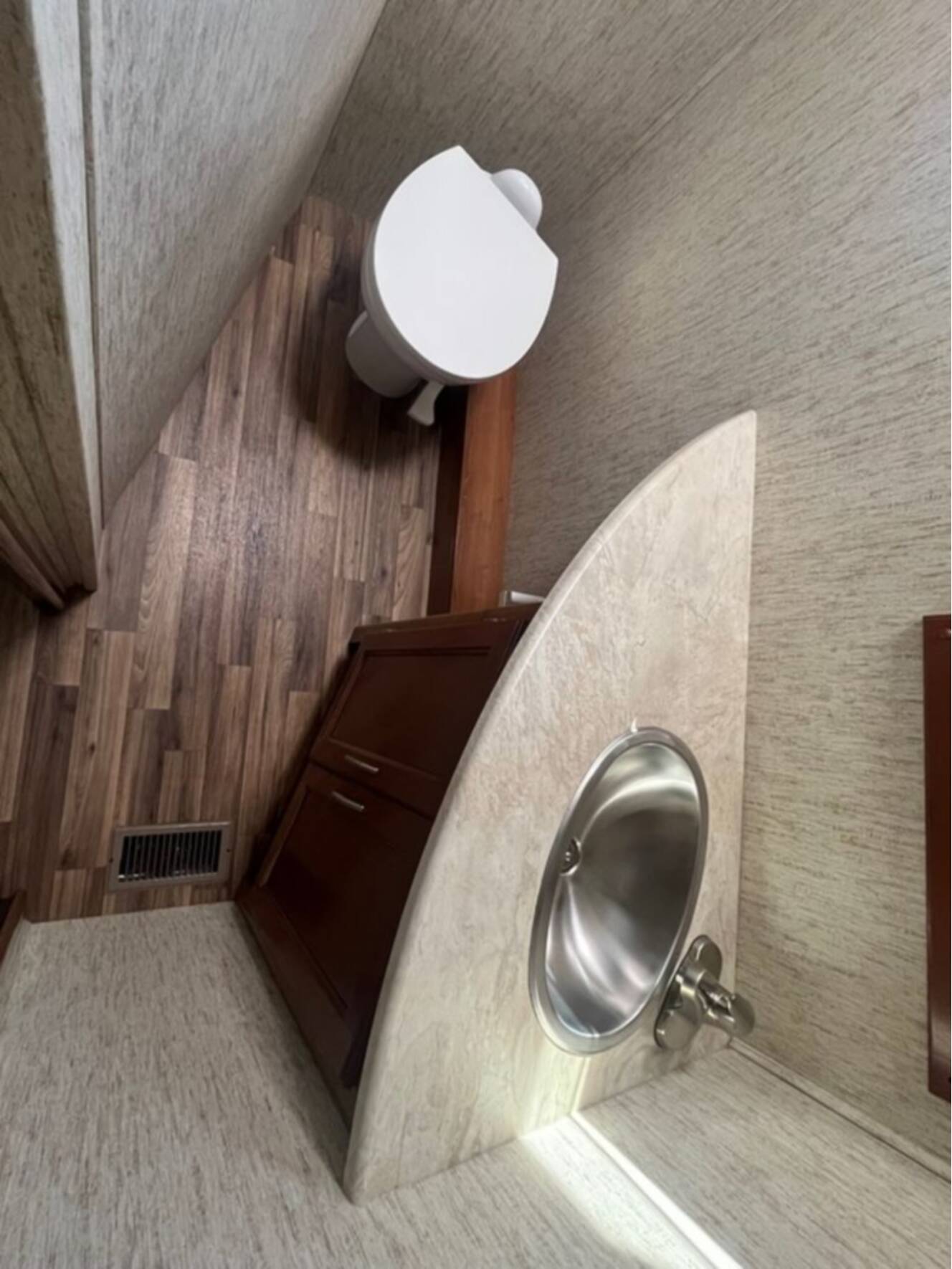 A photo of this 2018 Coachmen Mirada 35LS