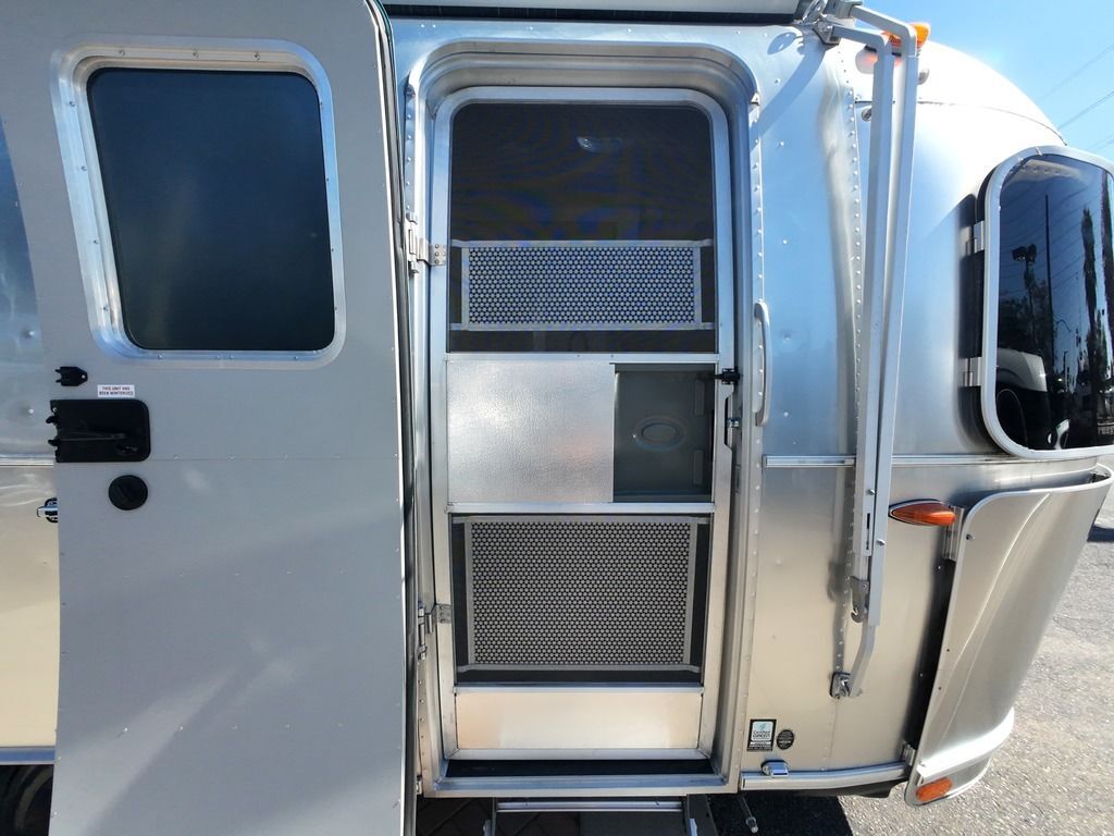 2023 Airstream Caravel 19CB in san gabriel CA