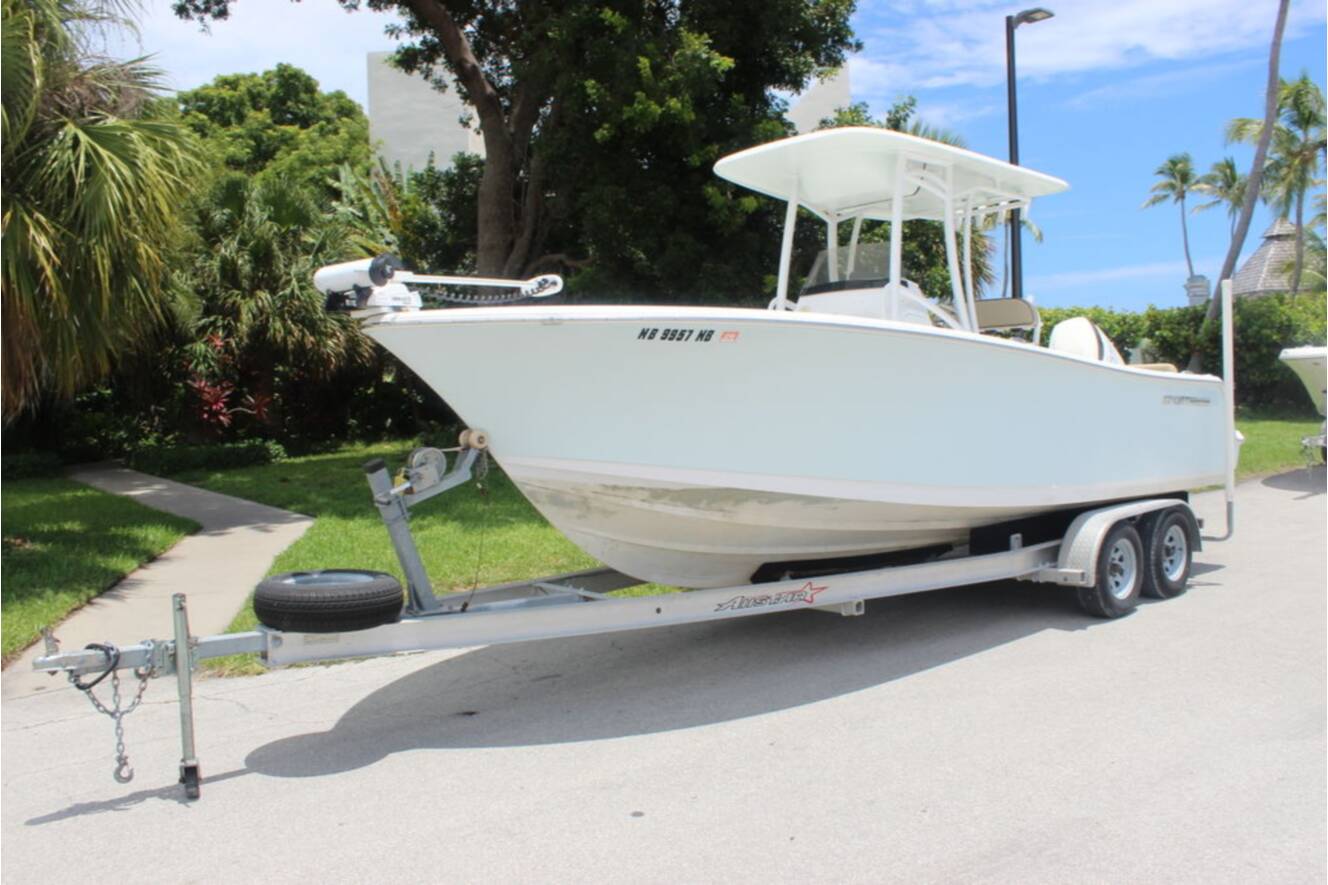 A photo of this 2018 Sportsman Heritage 231 Center Console