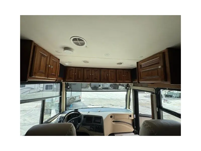 2013 Tiffin Phaeton 40QBH Freightliner XCR Chassis