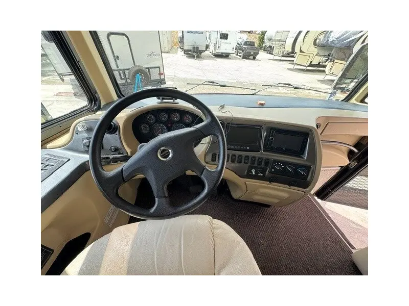 2013 Tiffin Phaeton 40QBH Freightliner XCR Chassis