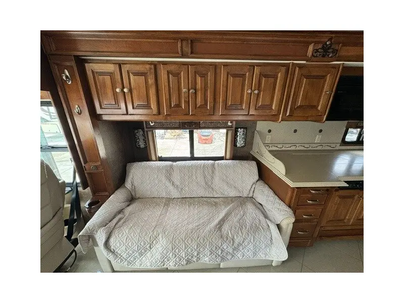 2013 Tiffin Phaeton 40QBH Freightliner XCR Chassis