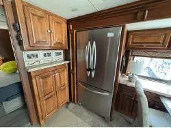 2013 Tiffin Phaeton 40QBH Freightliner XCR Chassis