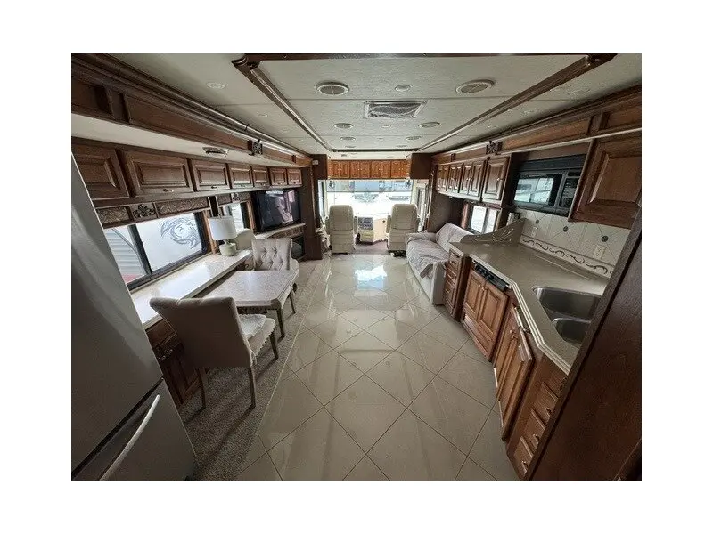 2013 Tiffin Phaeton 40QBH Freightliner XCR Chassis