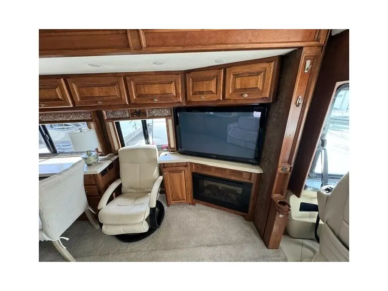 2013 Tiffin Phaeton 40QBH Freightliner XCR Chassis