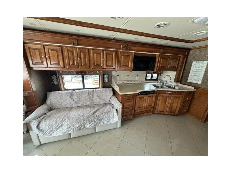2013 Tiffin Phaeton 40QBH Freightliner XCR Chassis