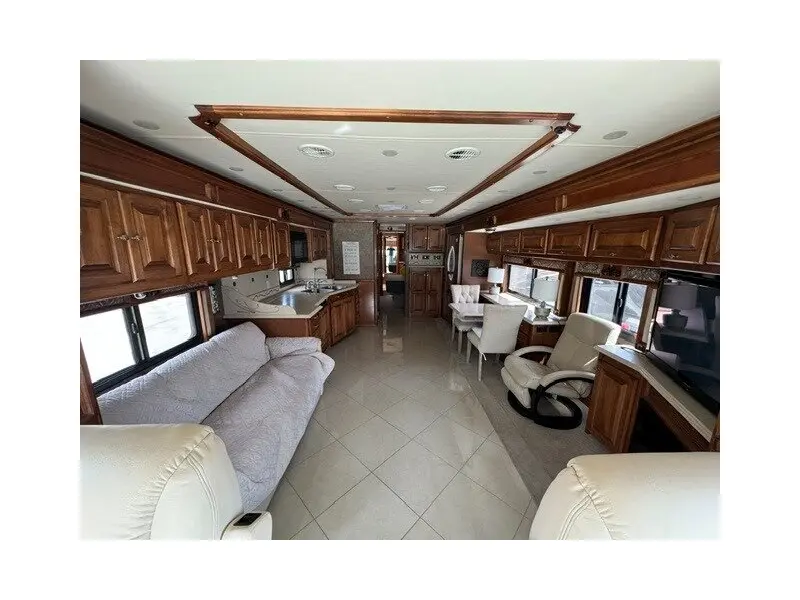 2013 Tiffin Phaeton 40QBH Freightliner XCR Chassis