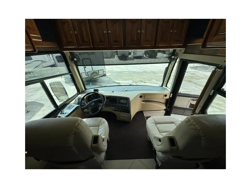 2013 Tiffin Phaeton 40QBH Freightliner XCR Chassis