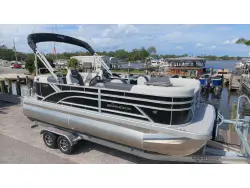 2027 Bennington 20 S1 STERN RADIUS