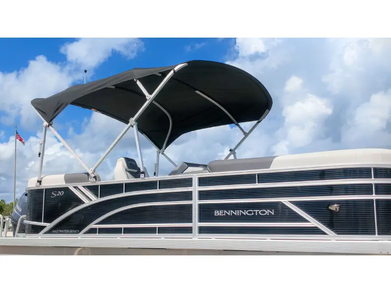 2027 Bennington 20 S1 STERN RADIUS