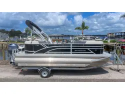 2027 Bennington 20 S1 STERN RADIUS