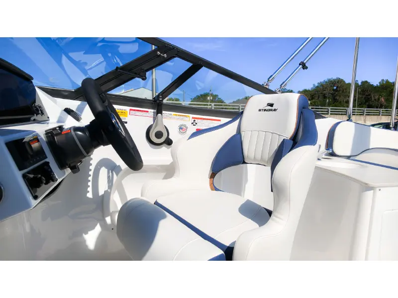2027 Stingray 24 DC