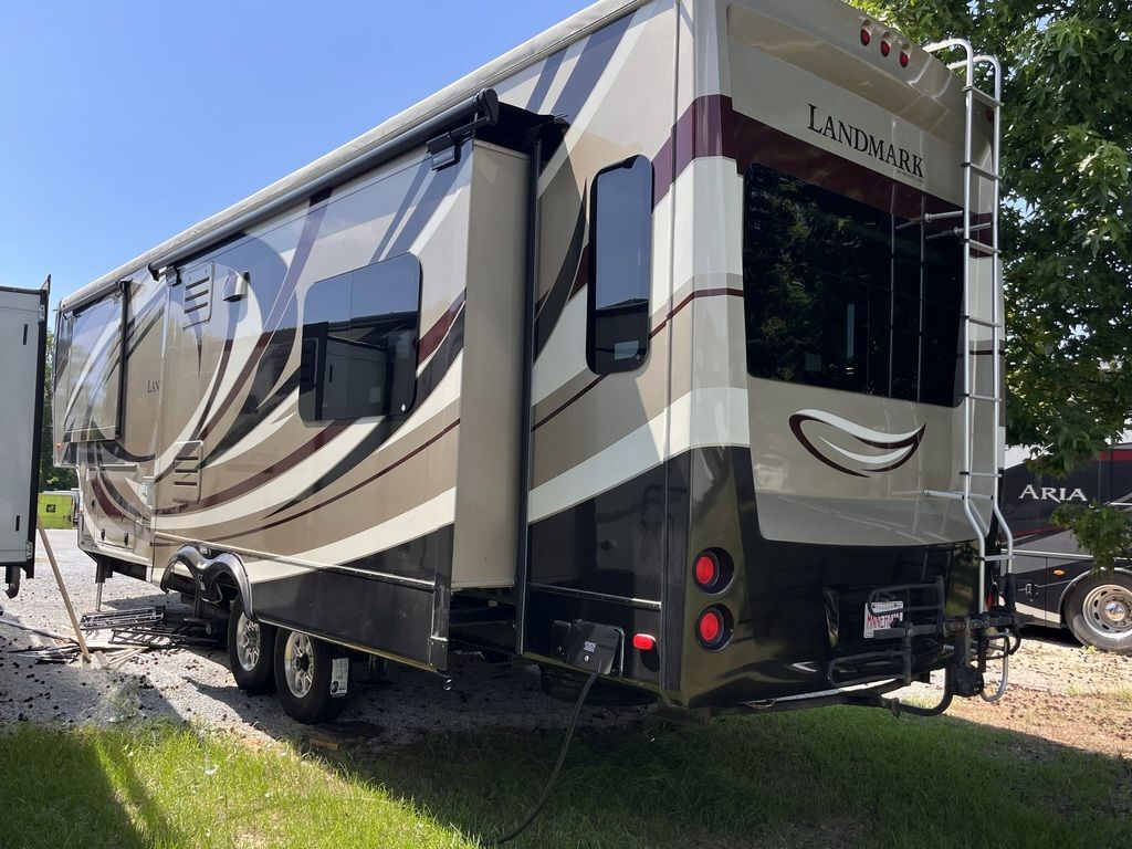 View more photos of this listing